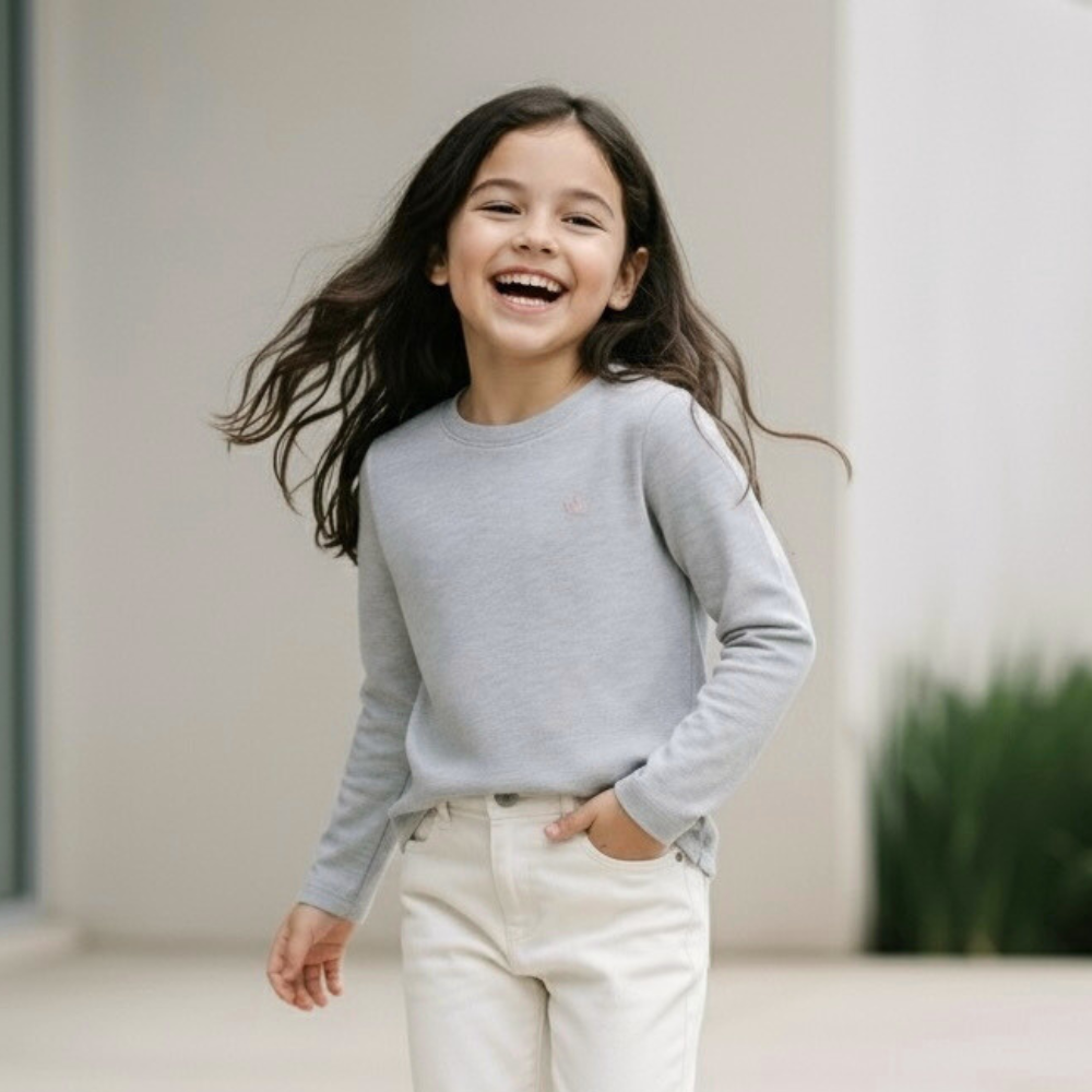 Polo Niña Gris Bordado (100% algodón)