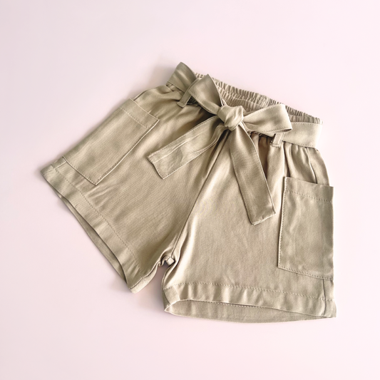 Short Niña Lazo Arena - Le Petit Company